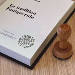 Stempel Ex-libris Name mit Blumenmuster