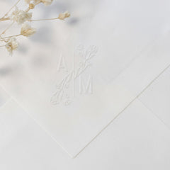 Prägestempel florale Initialen