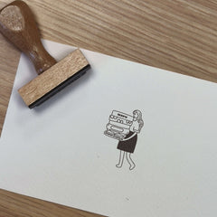 Tampon Ex-libris femme portant des livres