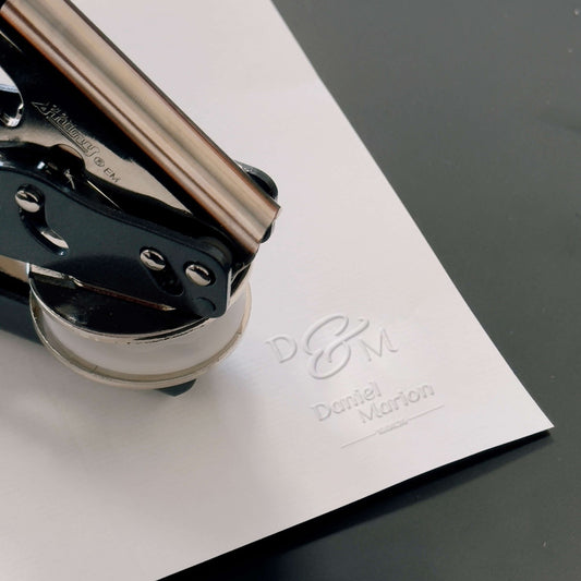 Prägezange Hochzeit Initialen + Namen